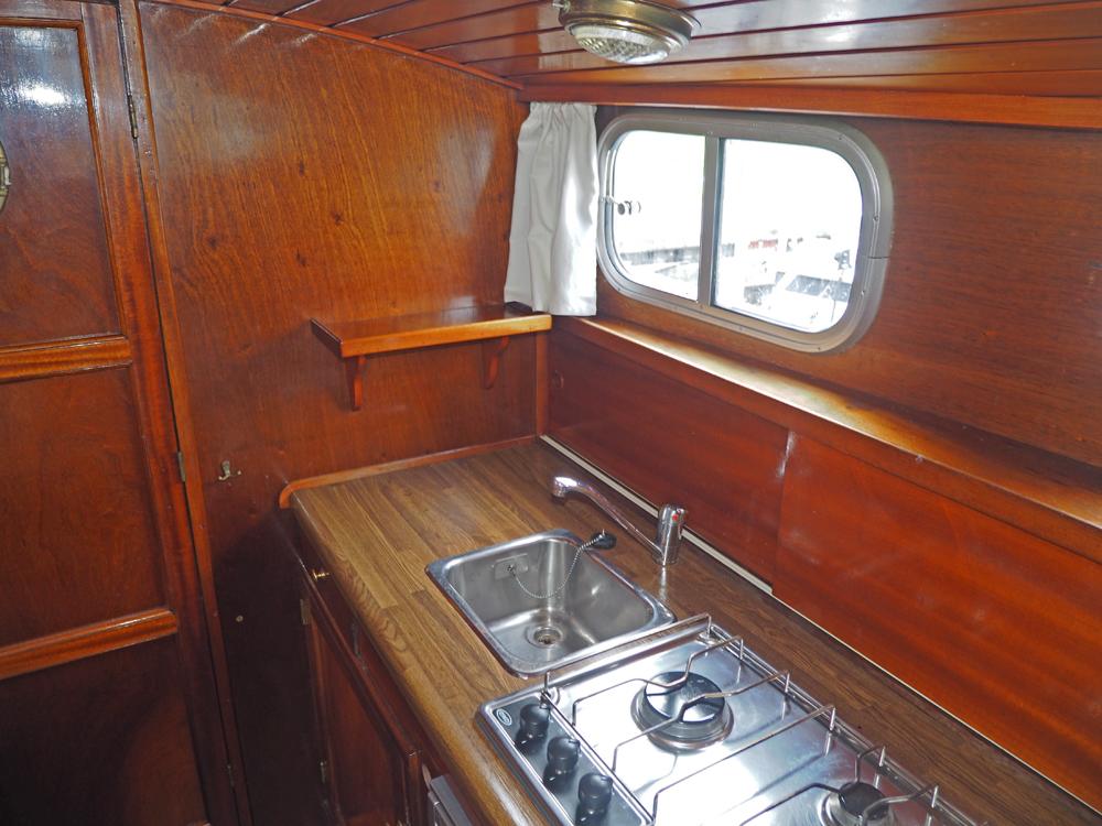 Fore ship, Accommodation